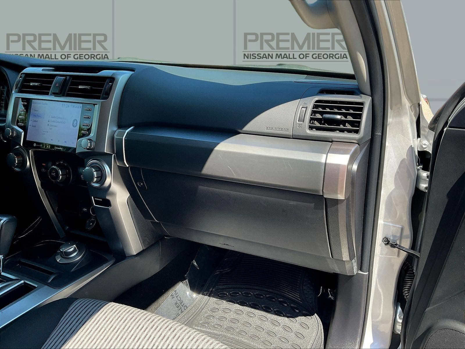 Used 2024 Toyota 4Runner SR5 AWD/4WD image 28
