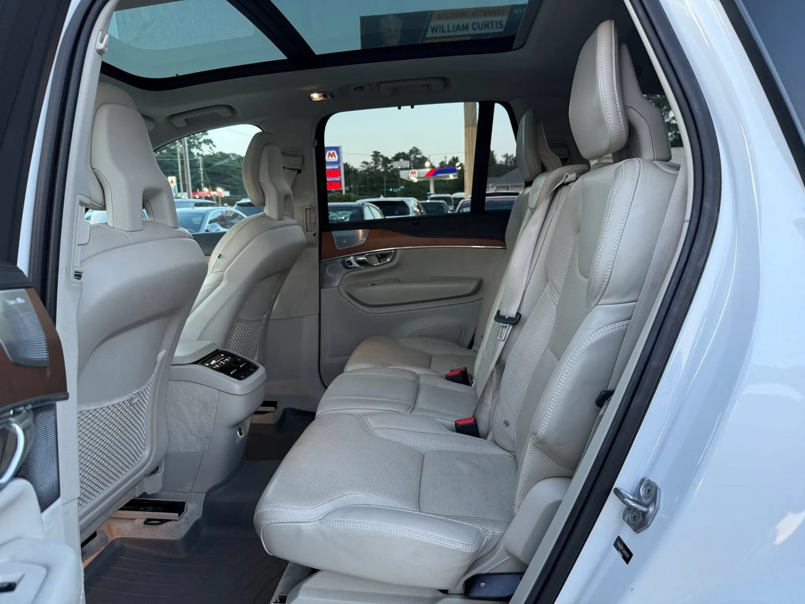 Used 2016 Volvo XC90 T6 Inscription AWD/4WD image 10