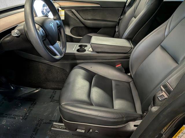 Used 2023 Tesla Model Y Long Range image 17