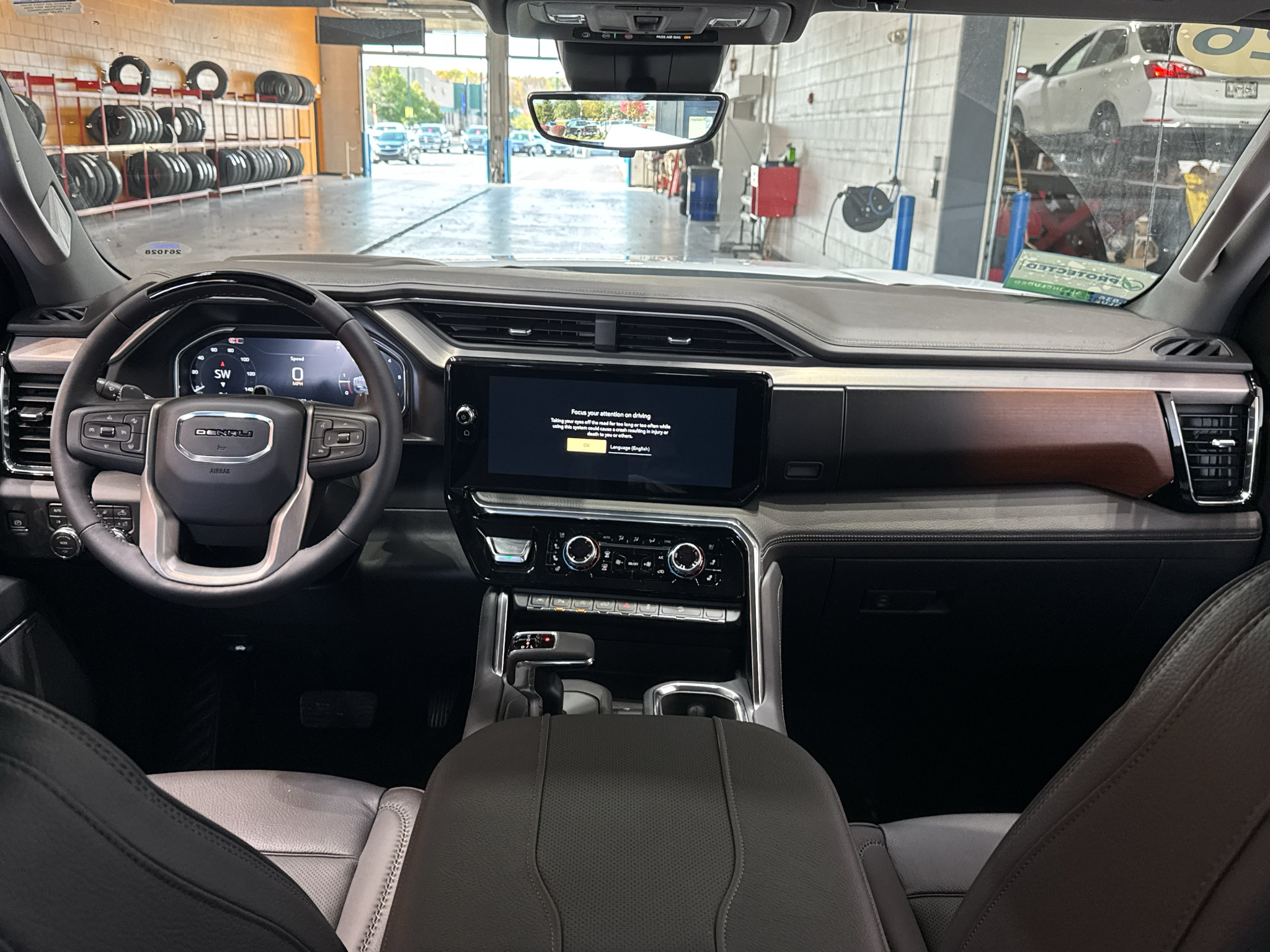 New 2026 GMC Sierra 1500 Denali w/ Technology Package AWD/4WD image 16
