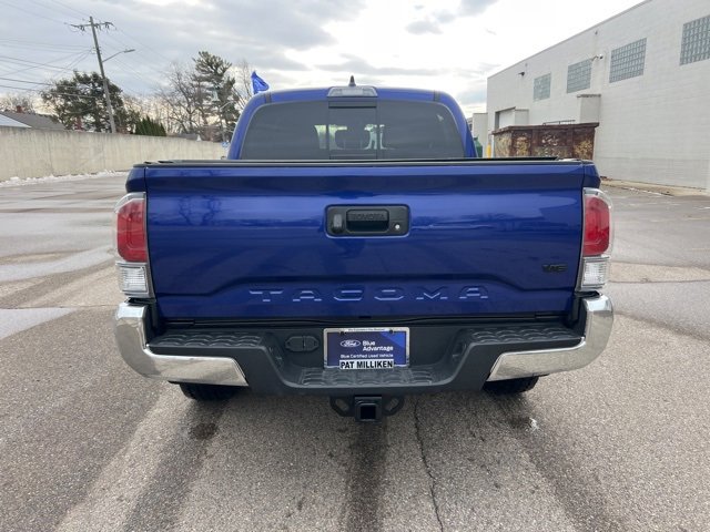 Used 2022 Toyota Tacoma TRD Off-Road image 5
