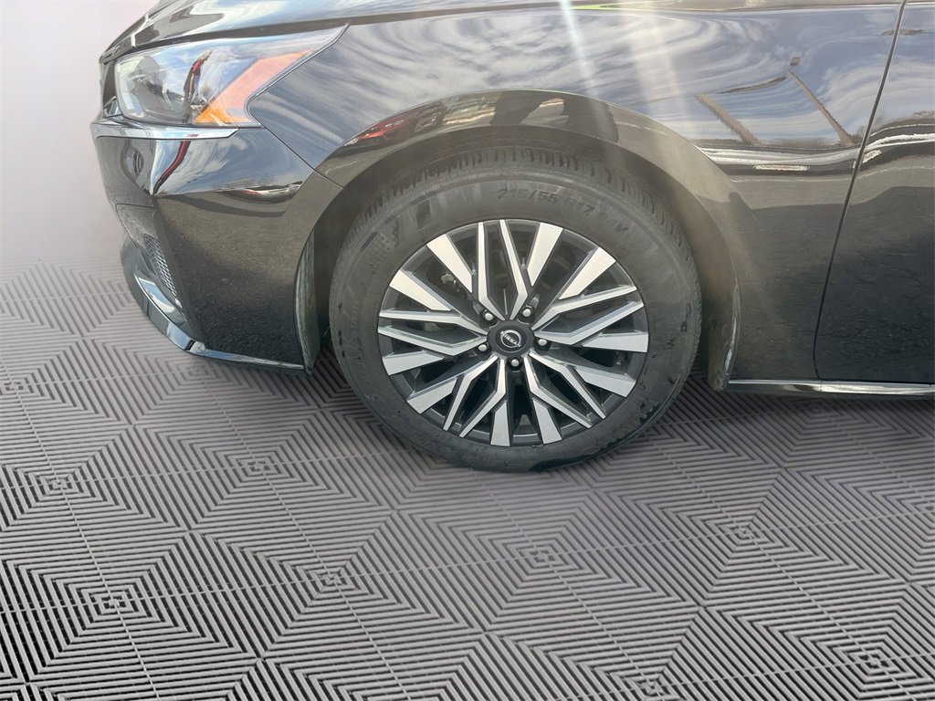 Certified 2024 Nissan Altima 2.5 SV image 32