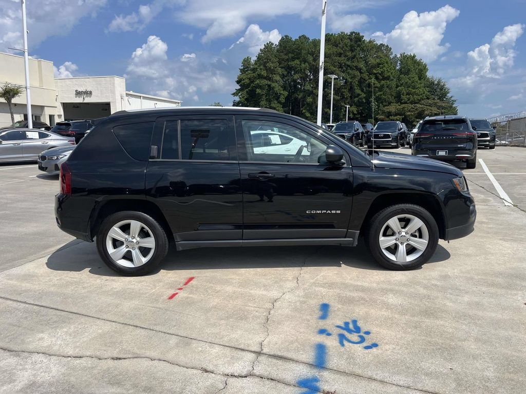 Used 2017 Jeep Compass Sport w/ Power Value Group FWD image 2