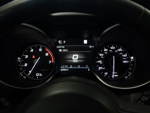 Used 2022 Alfa Romeo Stelvio Veloce image 13