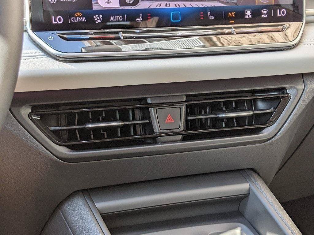 New 2026 Volkswagen Tiguan SE AWD/4WD image 19