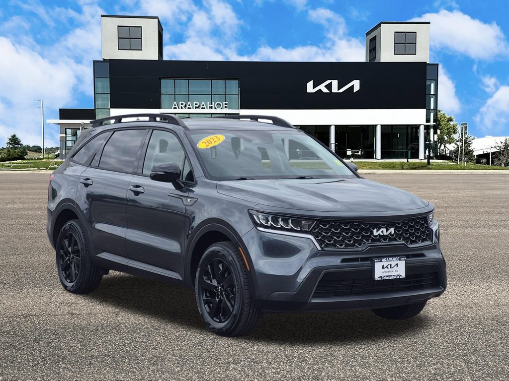 Certified 2023 Kia Sorento S AWD/4WD image 2