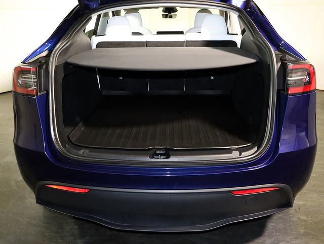 Used 2024 Tesla Model Y Performance image 26