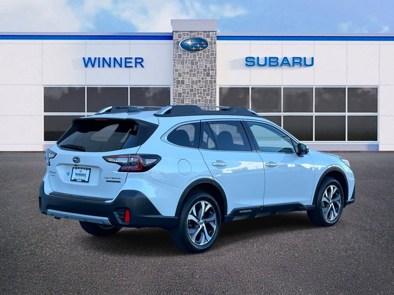 Certified 2022 Subaru Outback Touring XT AWD/4WD image 6