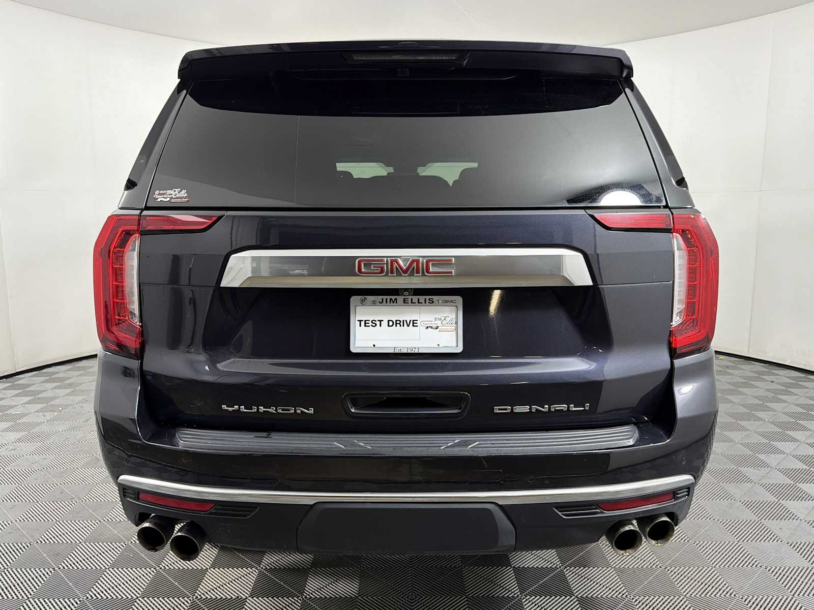 Used 2023 GMC Yukon Denali AWD/4WD image 5