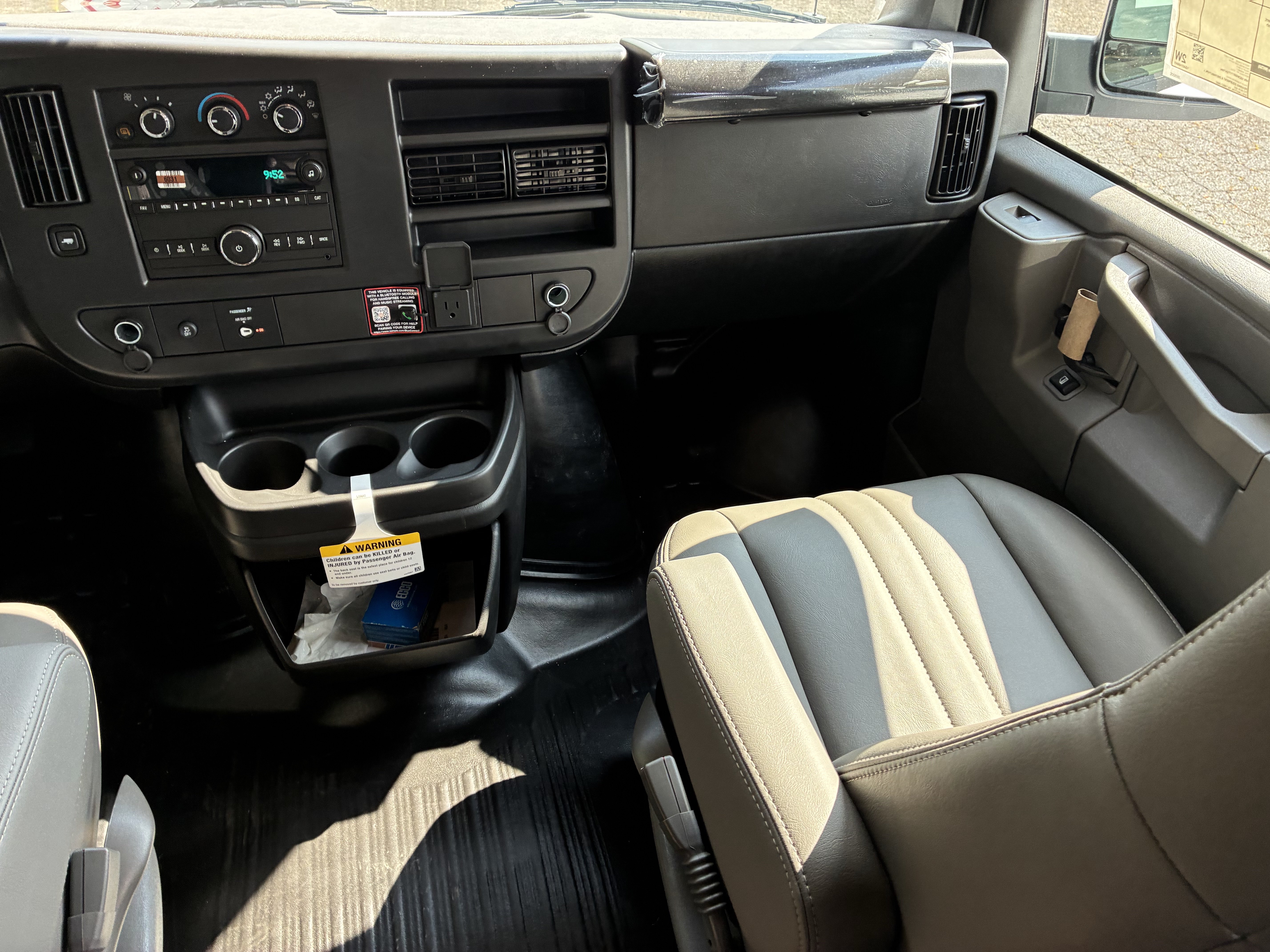 New 2026 Chevrolet Express 2500 Extended w/ Driver Convenience Package RWD image 22