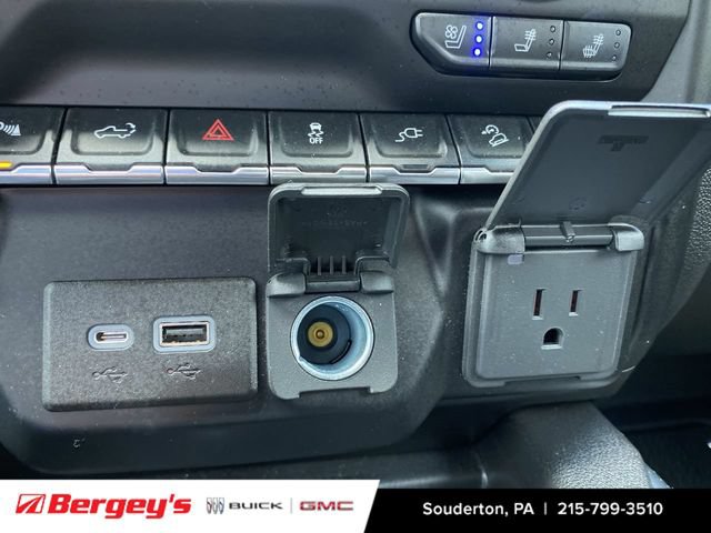 Used 2021 GMC Sierra 1500 Denali w/ Driver Alert Package II AWD/4WD image 43