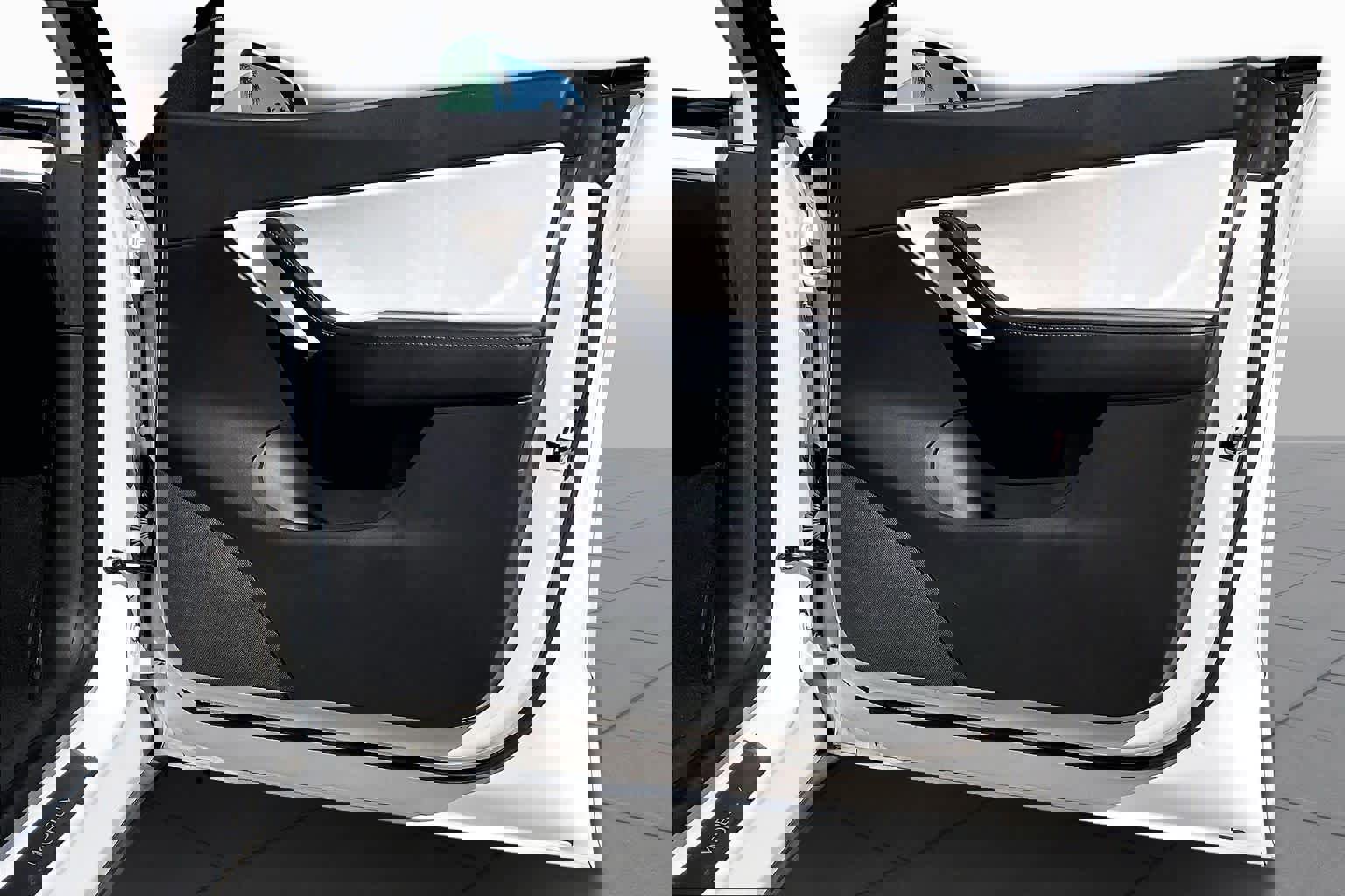 Used 2021 Tesla Model Y Long Range image 23