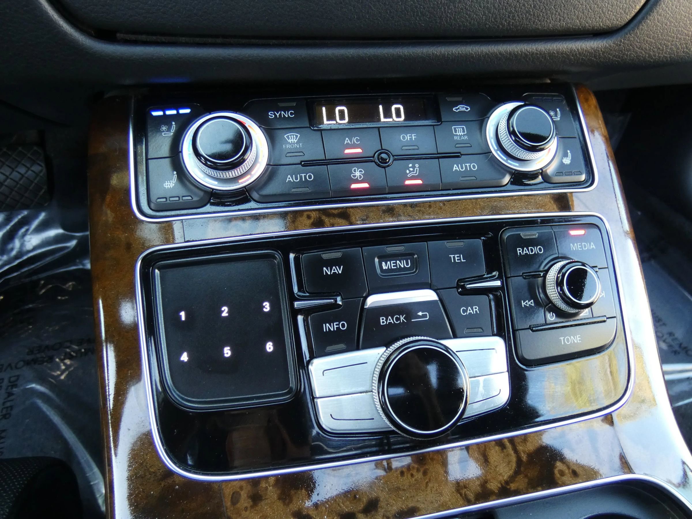 Used 2015 Audi A8 L 4.0T image 70