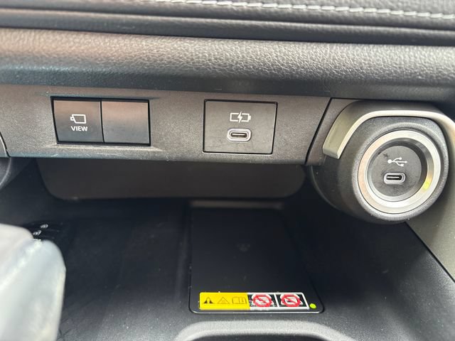Used 2024 Toyota Grand Highlander AWD image 32