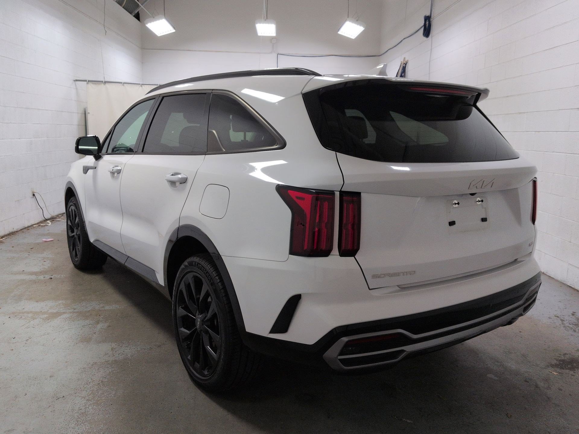 Used 2023 Kia Sorento SX image 8