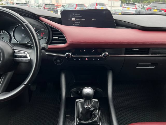 Used 2022 MAZDA MAZDA3 s FWD image 19