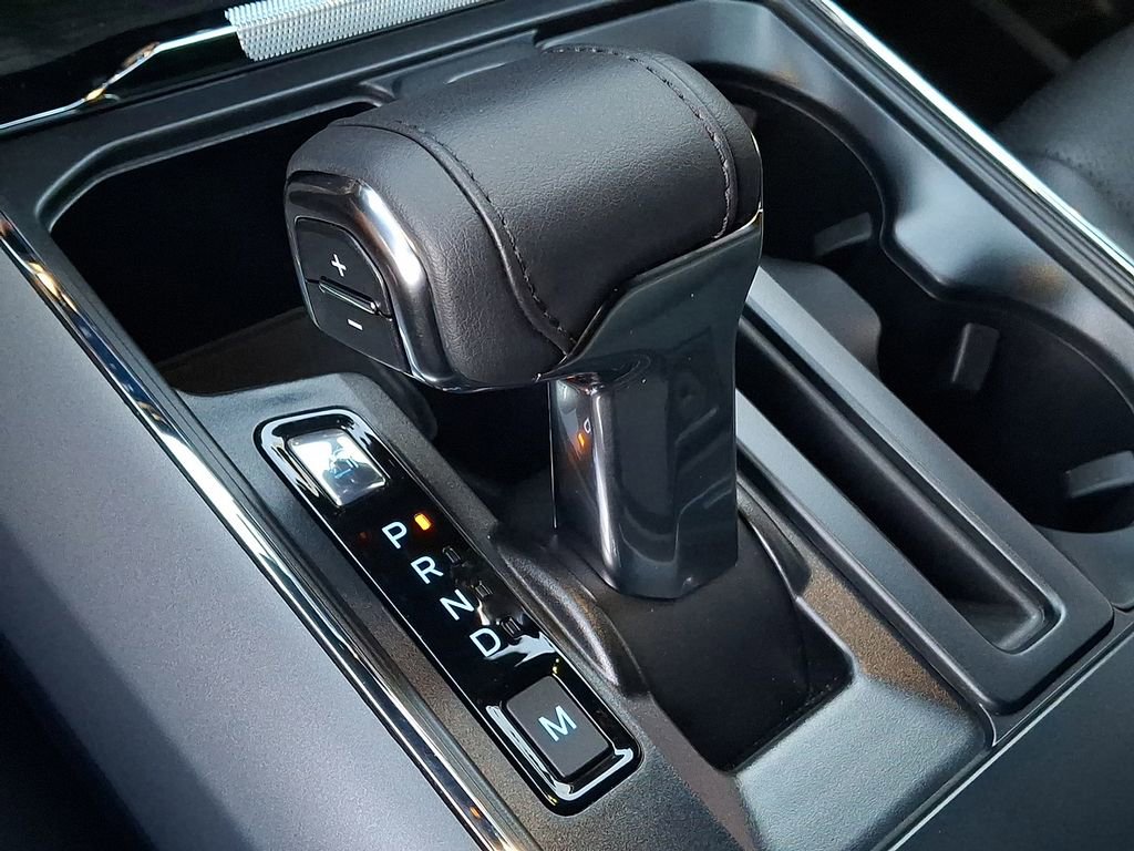 Used 2024 Ford F150 Lariat w/ FX4 Off-Road Package image 11