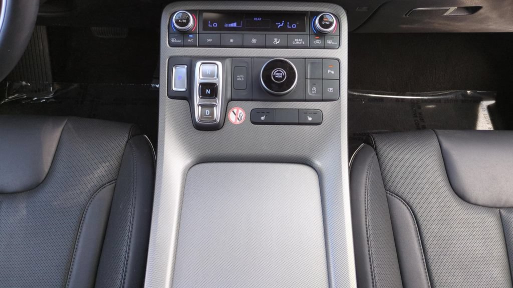 Certified 2025 Hyundai Palisade SEL FWD image 15