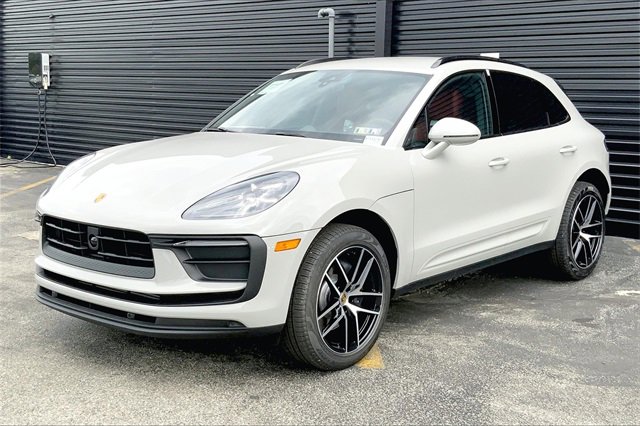 New 2026 Porsche Macan image 1