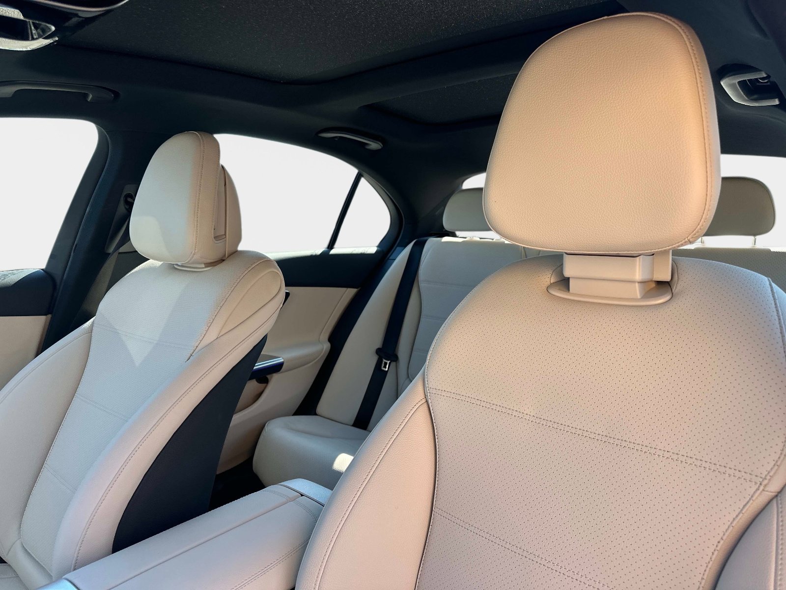 Used 2026 Mercedes-Benz C 300 Sedan image 18