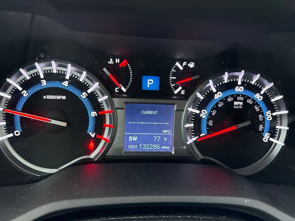 Used 2017 Toyota 4Runner Limited w/ Convenience Package AWD/4WD image 19
