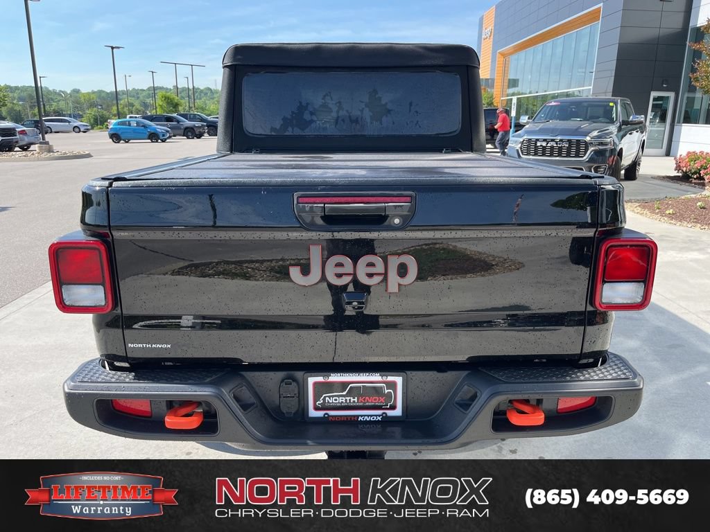 Used 2023 Jeep Gladiator Mojave w/ Cold Weather Group AWD/4WD image 18