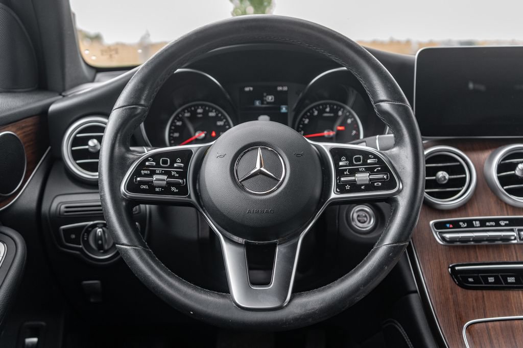 Used 2021 Mercedes-Benz GLC 300 4MATIC image 15