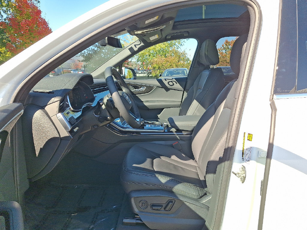 Certified 2026 Audi Q7 3.0T Premium AWD/4WD image 14