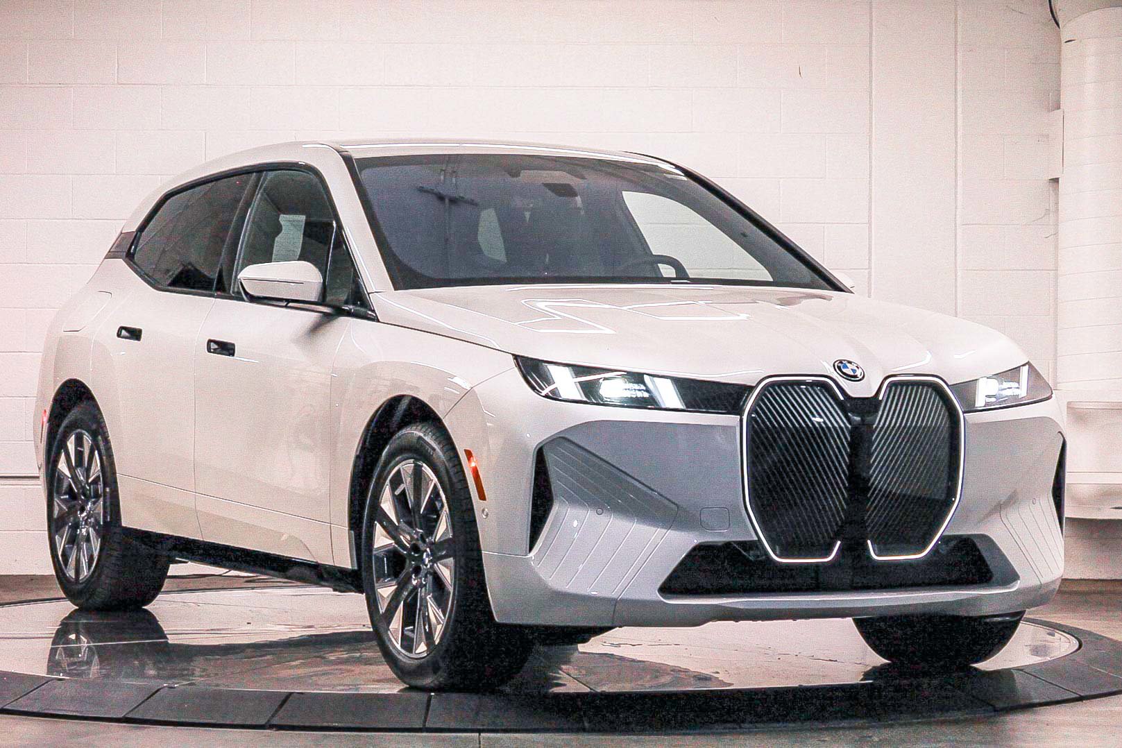 New 2026 BMW iX xDrive45