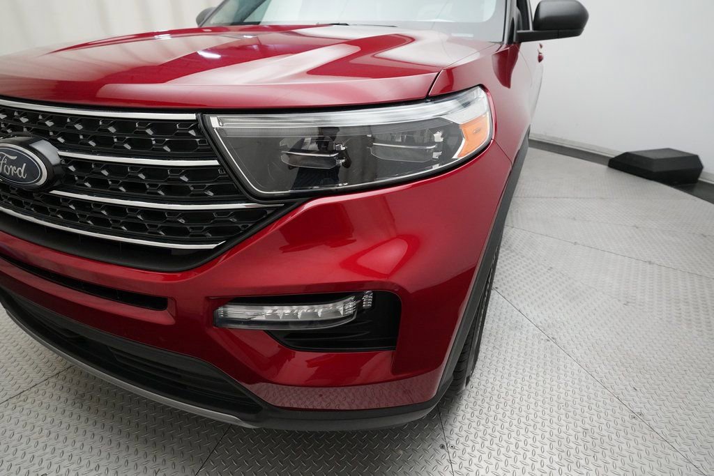 Used 2023 Ford Explorer XLT w/ Equipment Group 202A image 24