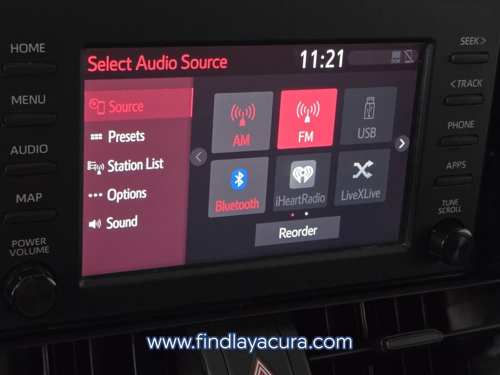 Used 2019 Toyota RAV4 XLE w/ Convenience Package FWD image 22