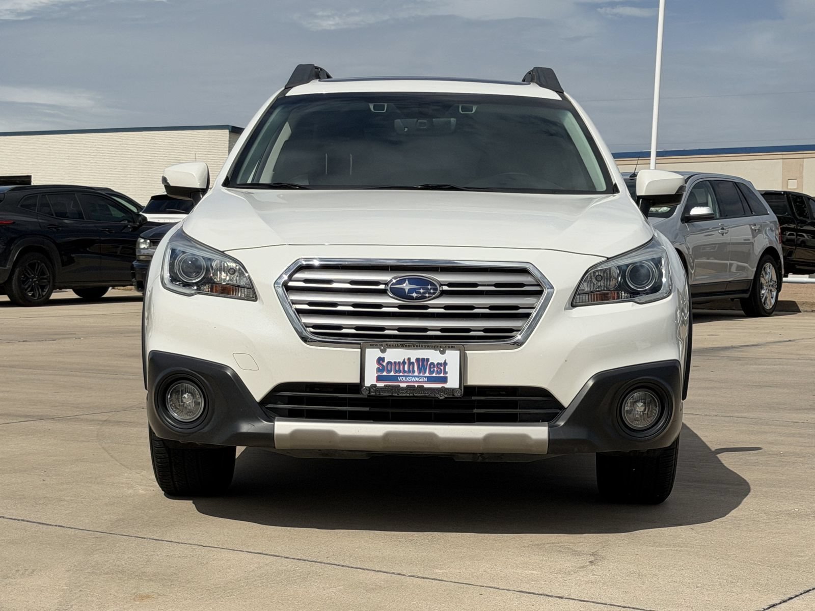 Used 2017 Subaru Outback 2.5i Limited AWD/4WD image 9