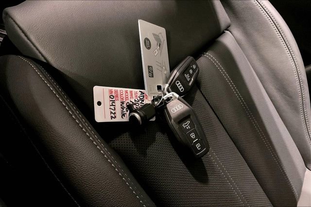 Used 2025 Audi Q6 e-tron Premium Plus w/ Premium Plus image 11