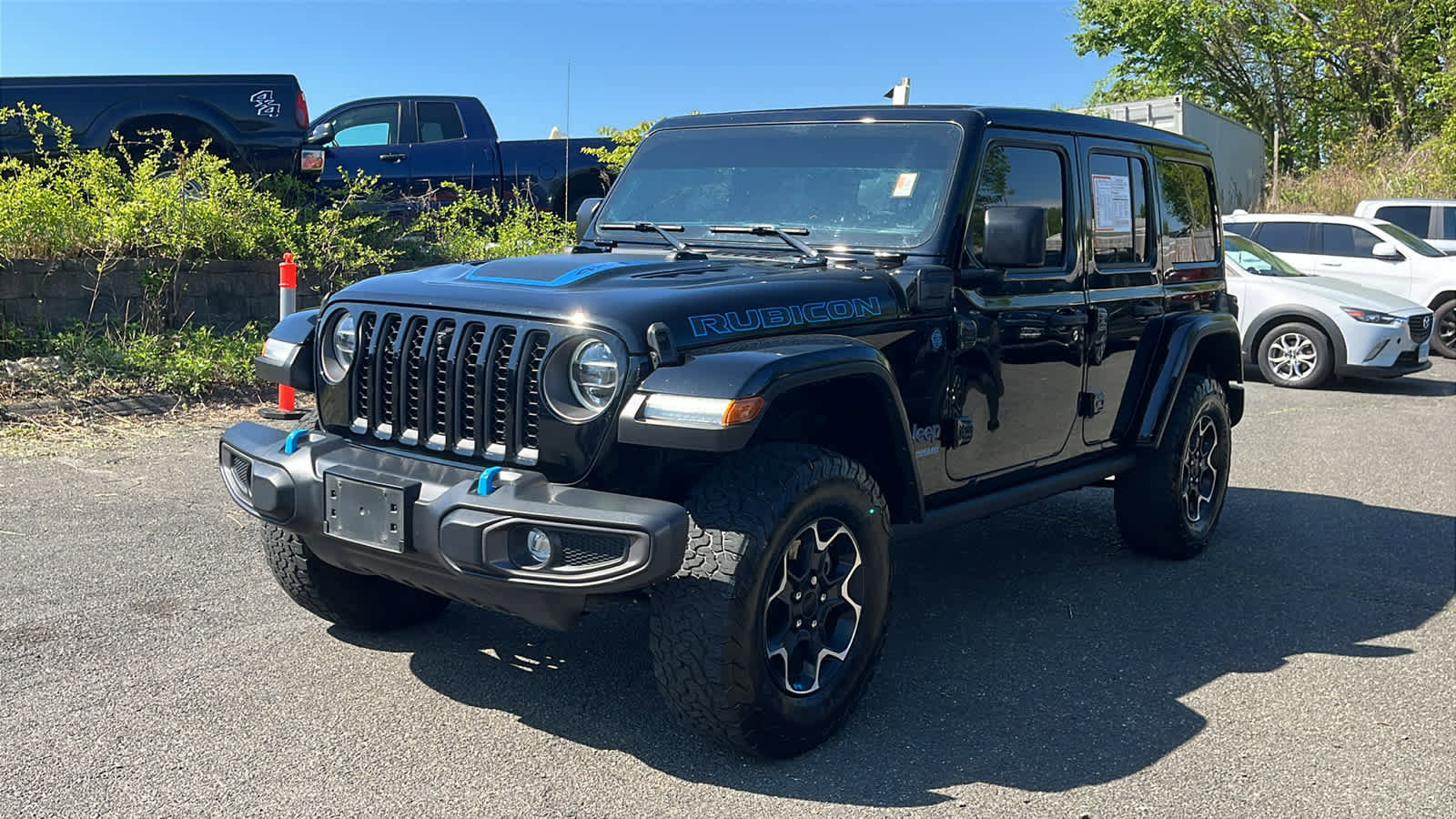 Used 2022 Jeep Wrangler Unlimited Rubicon 4xe w/ Cold Weather Group AWD/4WD image 3