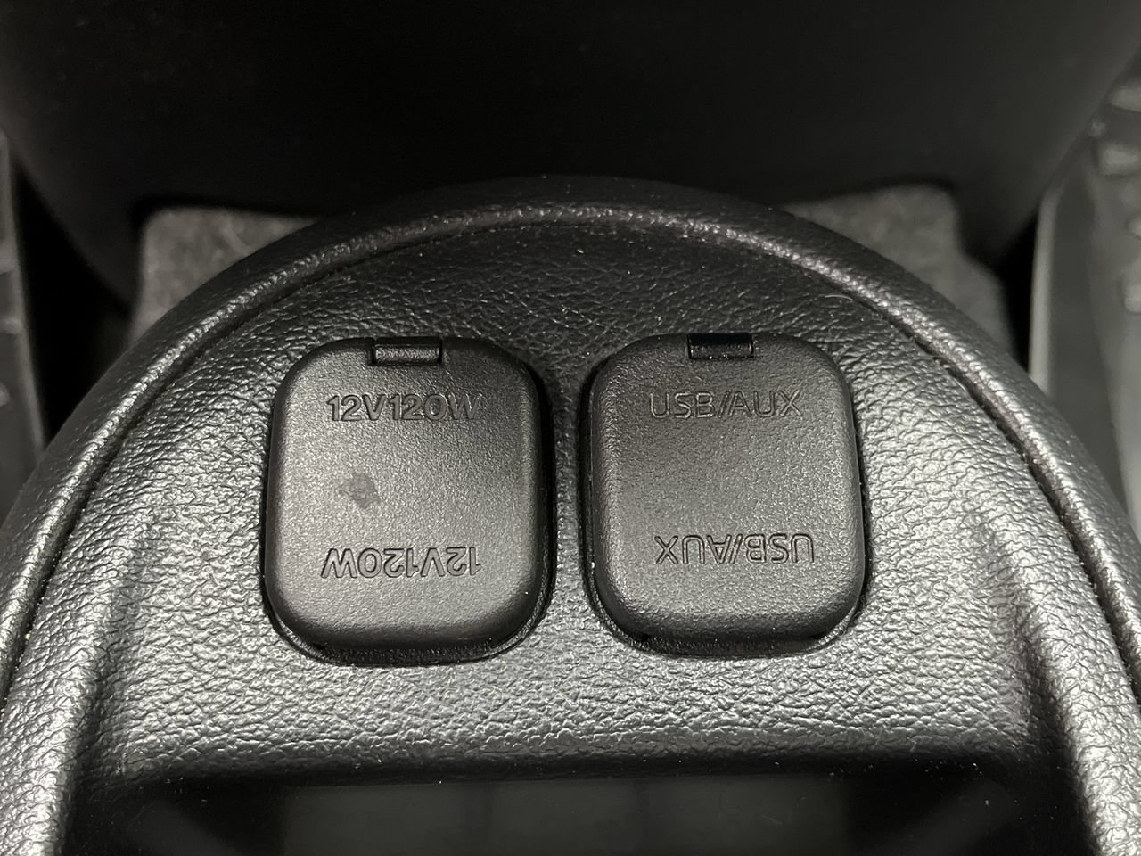 Used 2014 MAZDA MAZDA2 Sport FWD image 15