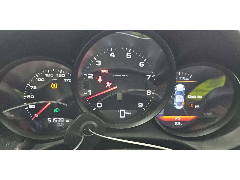 Used 2016 Porsche Cayman w/ Convenience Package image 7