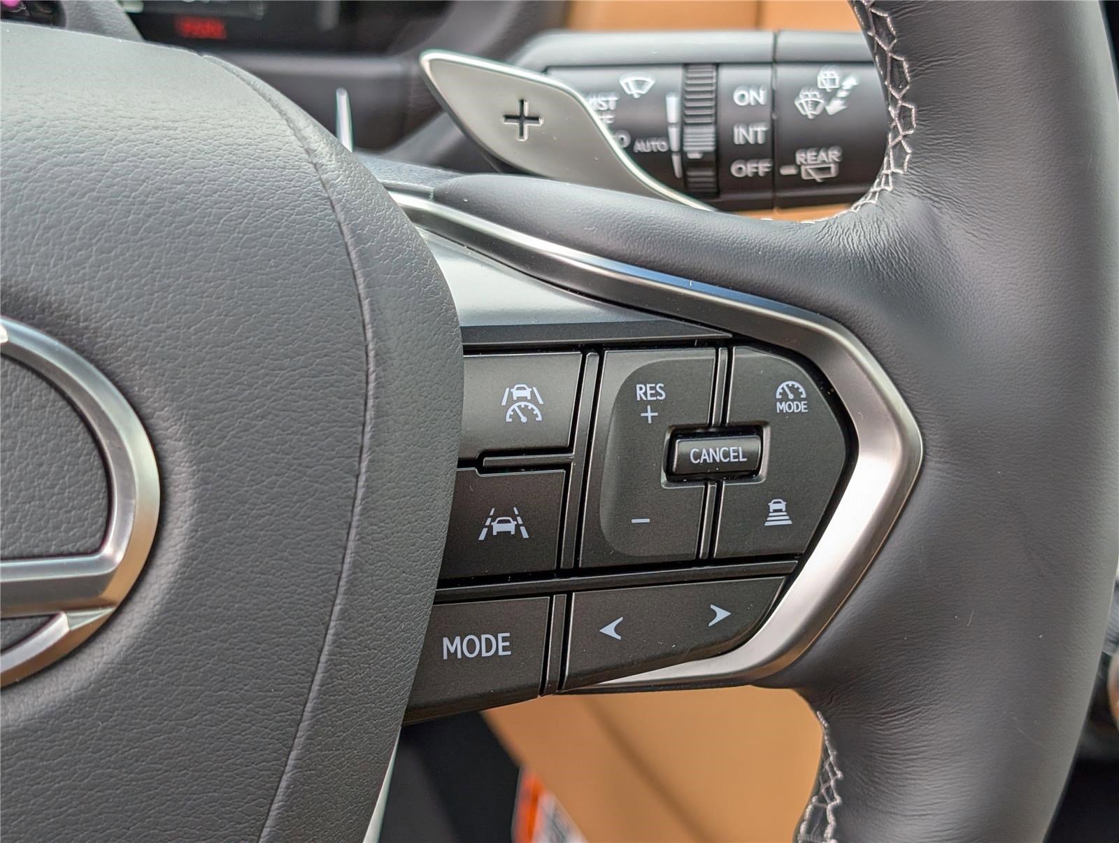 New 2026 Lexus LX 700h Luxury image 24