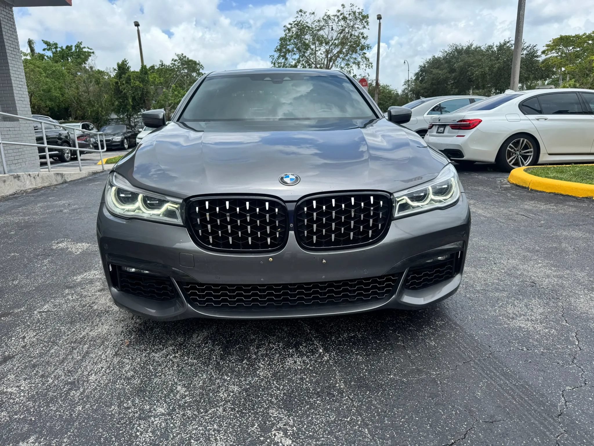 Used 2016 BMW 750i xDrive AWD/4WD image 5