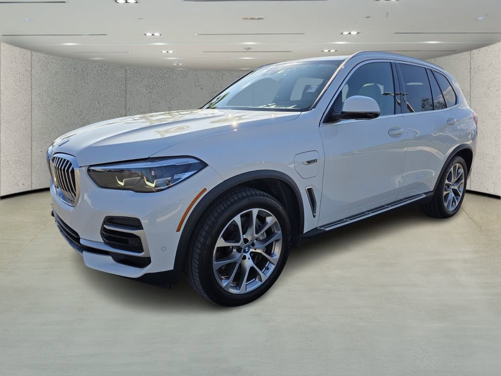 Used 2023 BMW X5 xDrive45e image 6