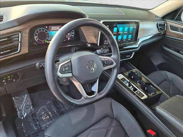 Used 2024 Volkswagen Atlas SE FWD image 10