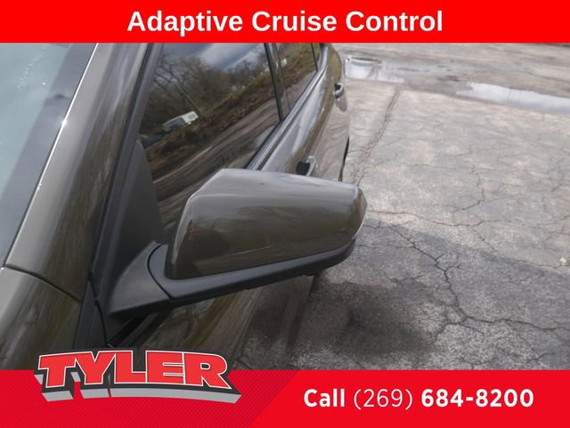Used 2023 Chevrolet Equinox RS w/ RS Leather Package image 11