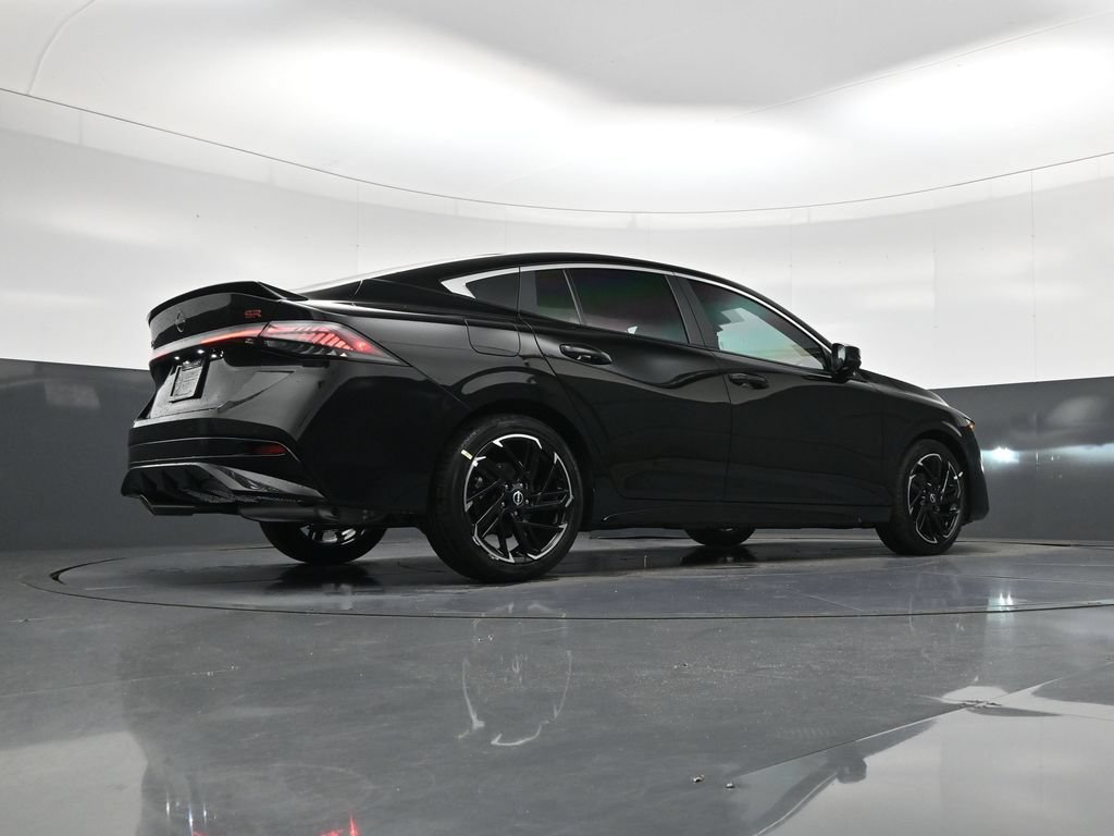New 2026 Nissan Sentra SR w/ SR Premium Package FWD image 24