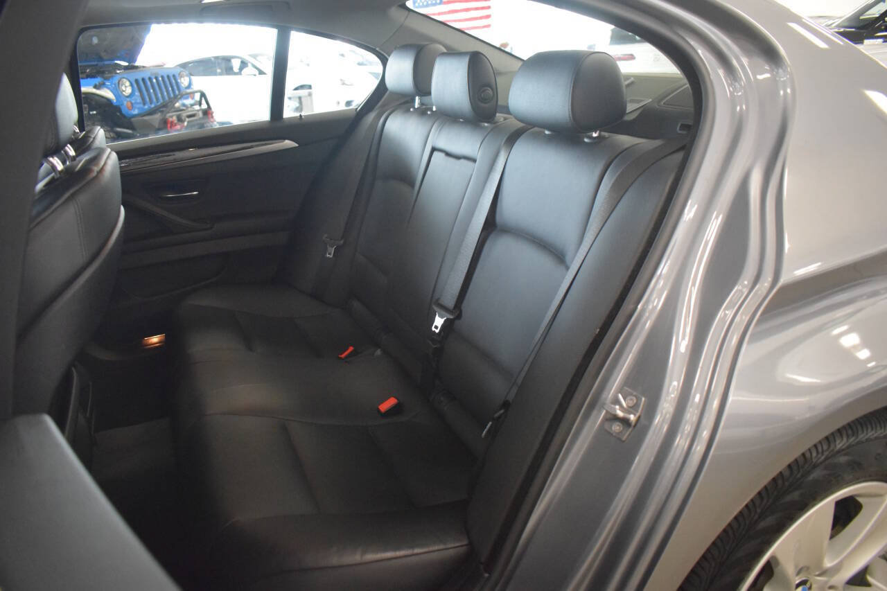 Used 2012 BMW 528i Sedan RWD image 60