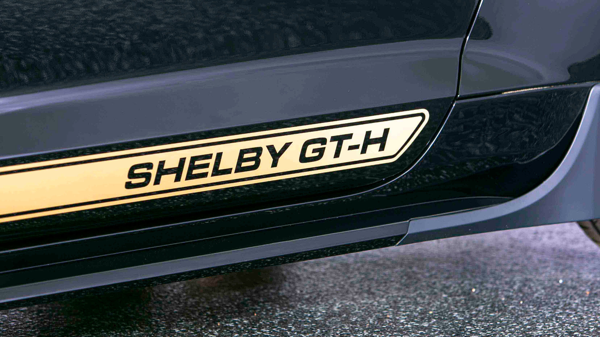 Used 2019 Ford Mustang GT Premium w/ GT Performance Package image 13