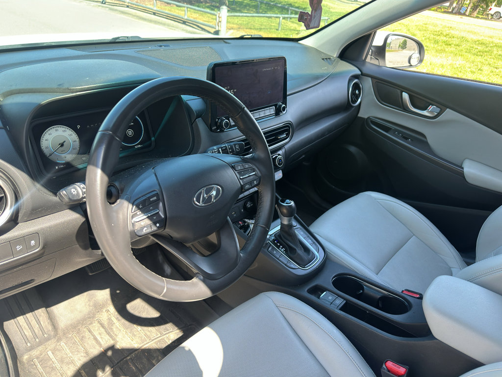 Used 2023 Hyundai Kona Limited AWD/4WD image 17