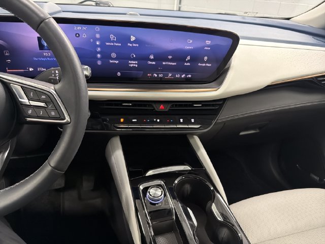 Used 2025 Buick Envision Avenir AWD/4WD image 18