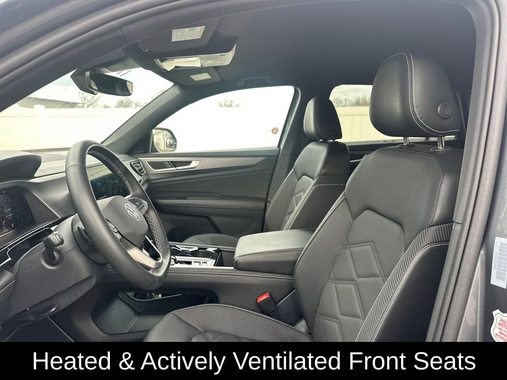 Used 2025 Volkswagen Atlas Cross Sport SE image 10