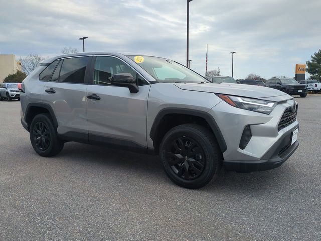 Used 2024 Toyota RAV4 LE image 2