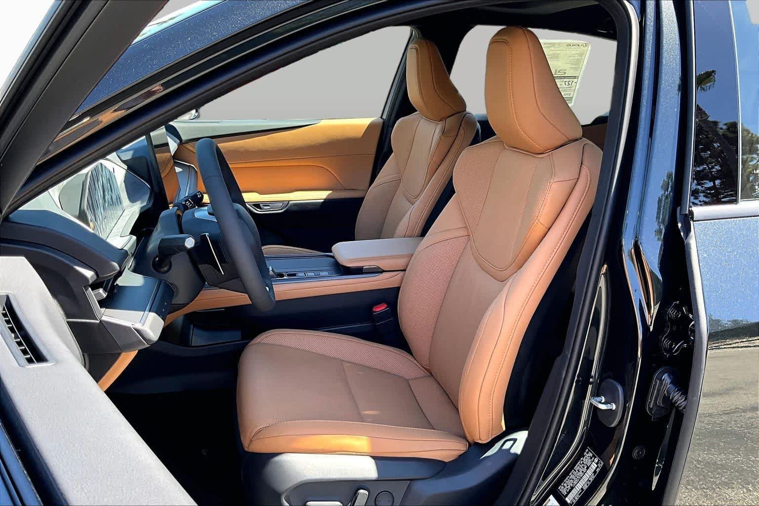 New 2026 Lexus ES 350e FWD image 18