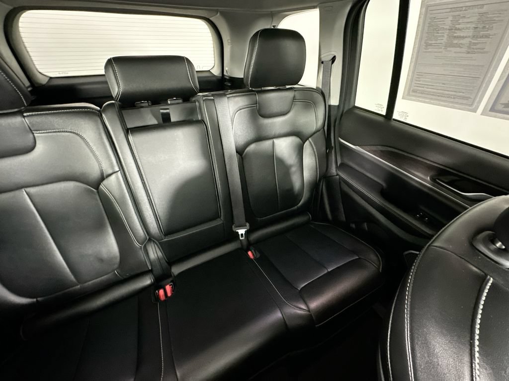 Used 2022 Jeep Grand Cherokee Limited 4xe AWD/4WD image 14